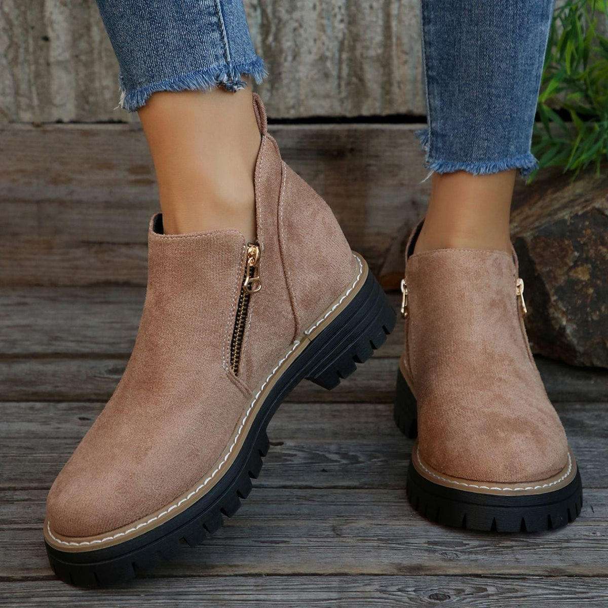 Women's Chelsea Boots Side-Zip Suede Ankle Boots Chunky Heel
