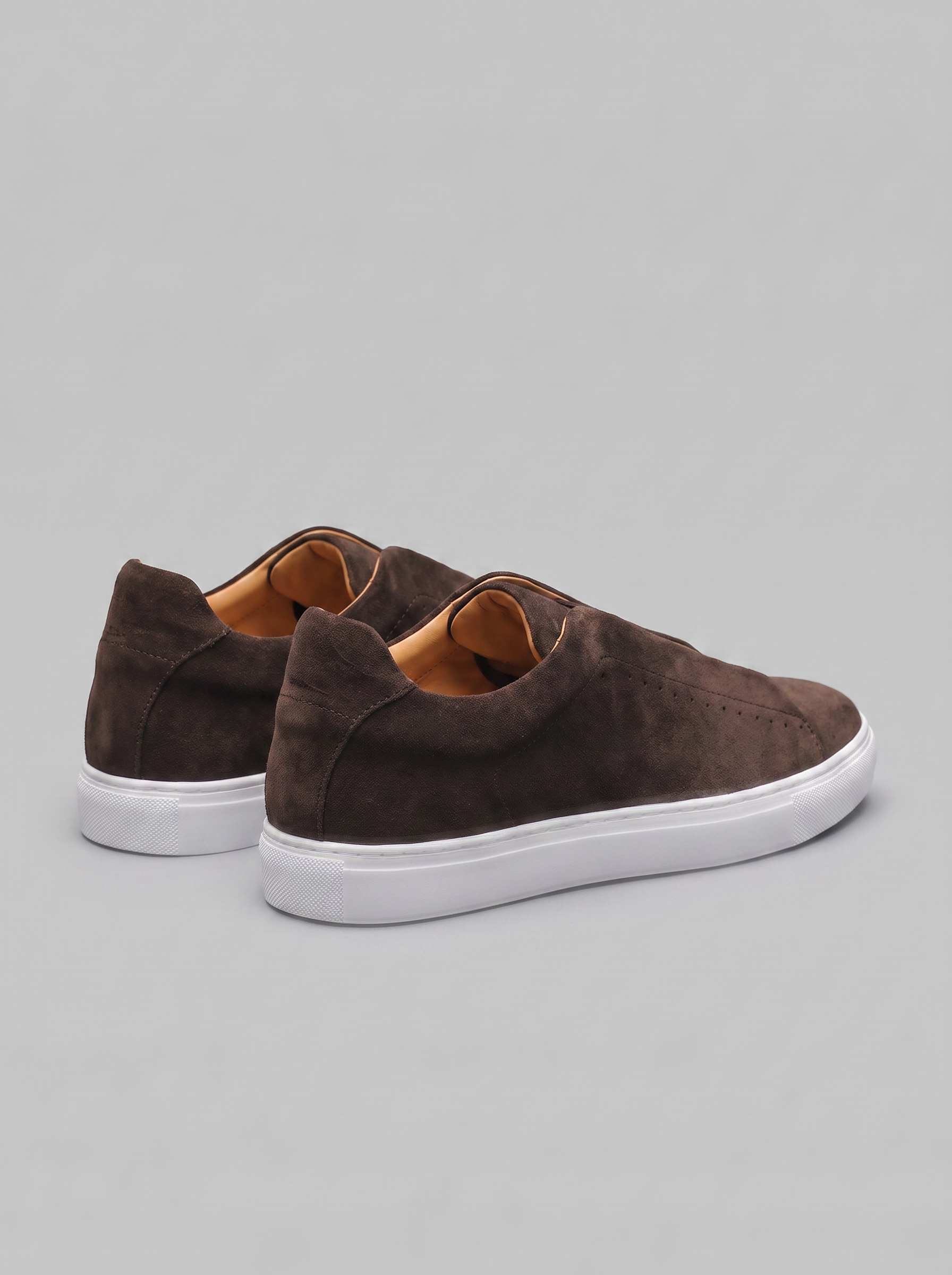 Brown|rear