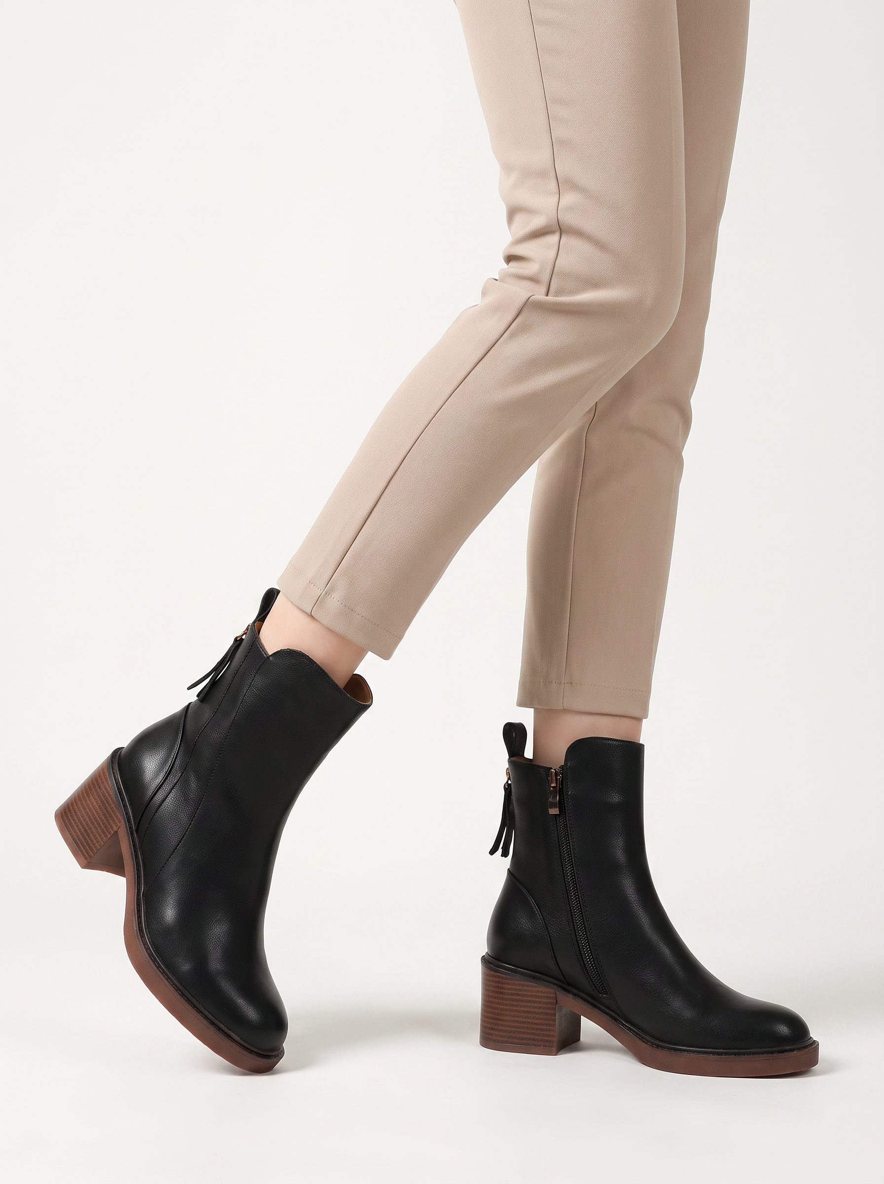 Black|onmodel