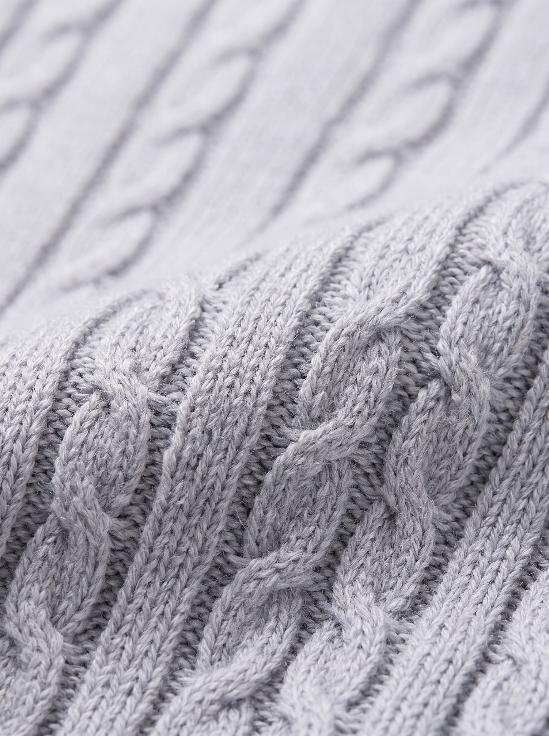 Light gray|closeup