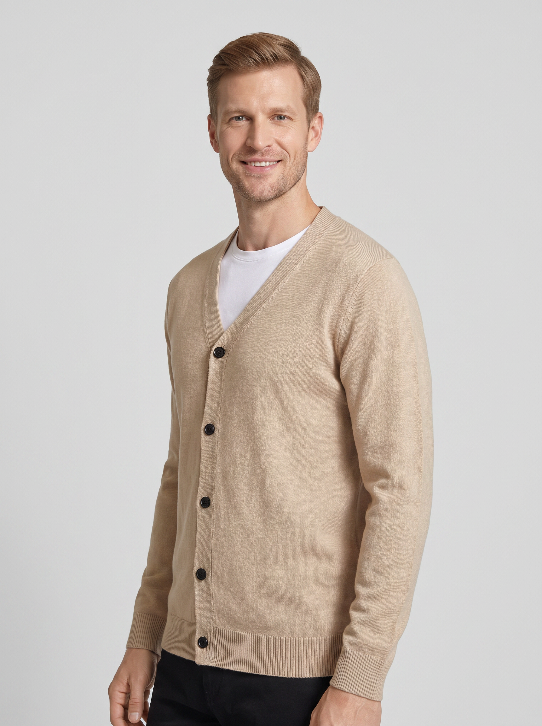 Beige|three-quarter