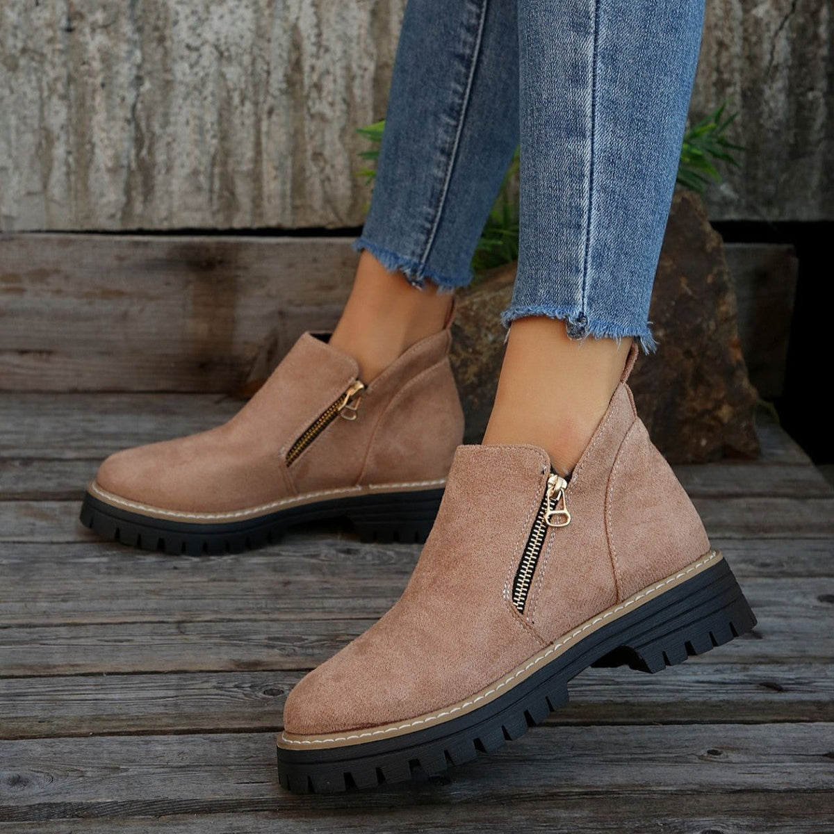 Women's Chelsea Boots Side-Zip Suede Ankle Boots Chunky Heel