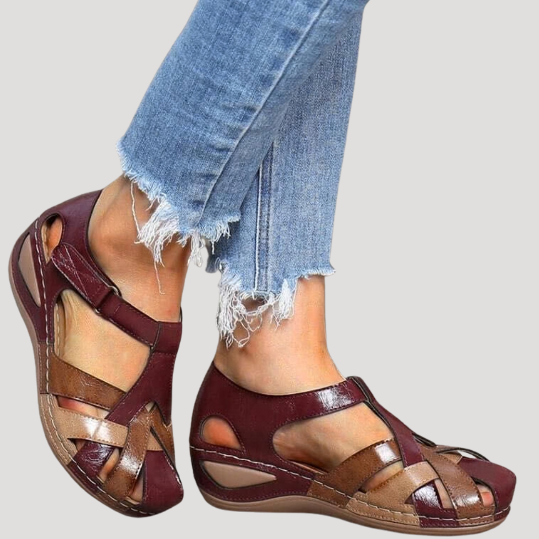 Women's Closed-Toe Walking Sandals Non-Slip Casual Outdoor Footwear