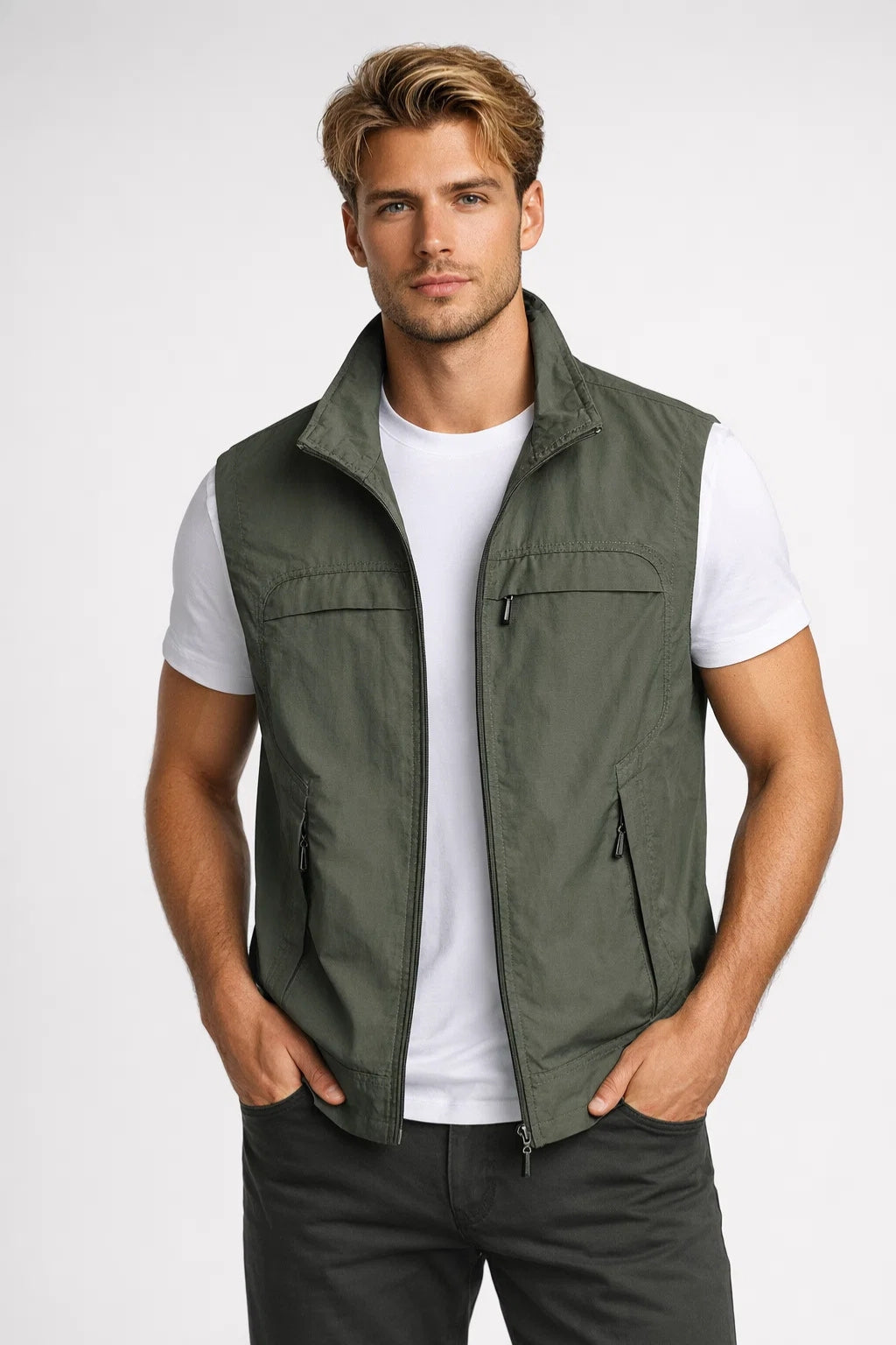 Men's utility vest with functional design for casual outfits