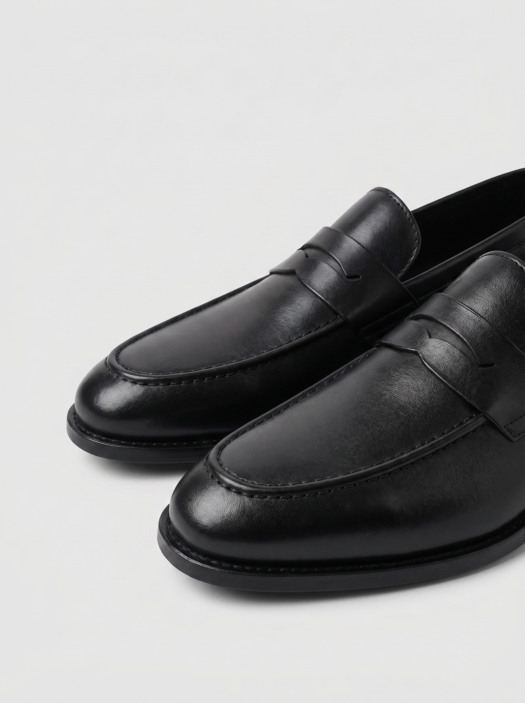 Black|detail