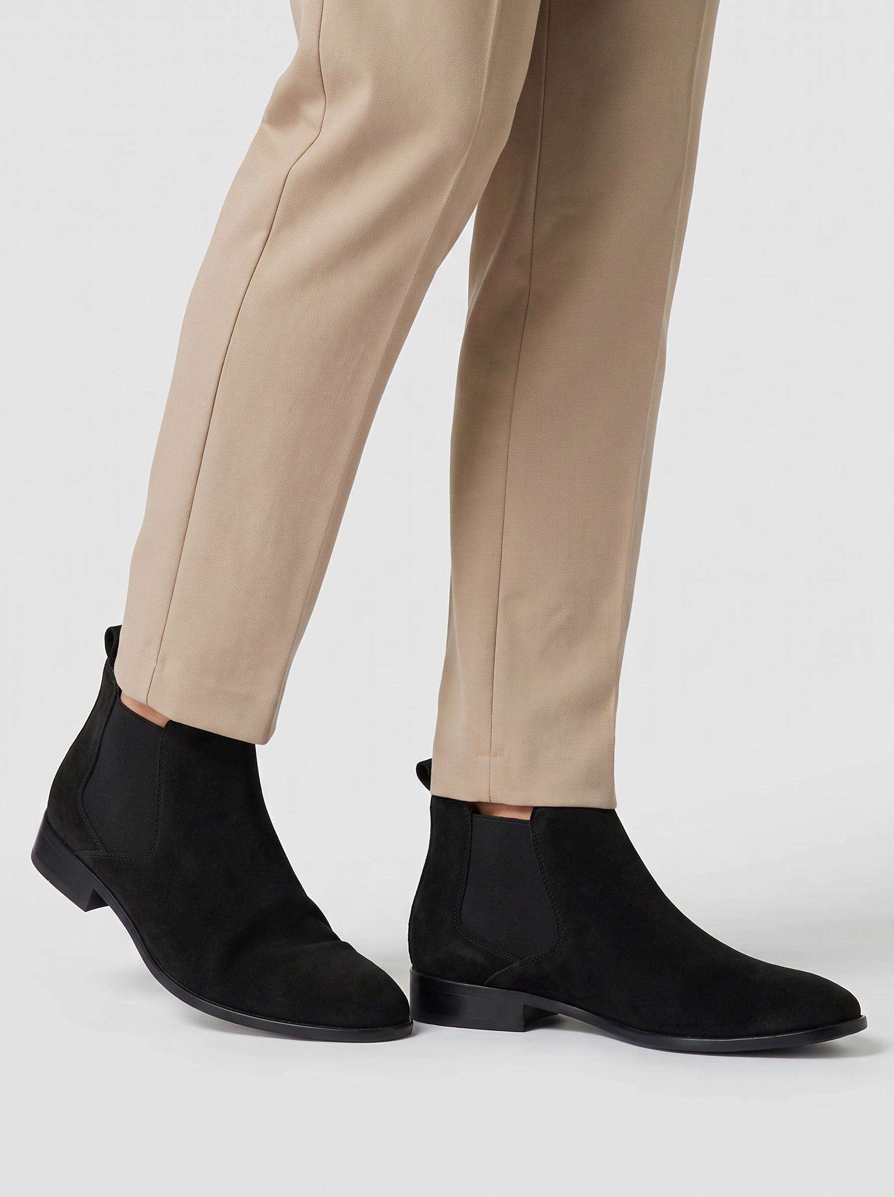 Black|onmodel