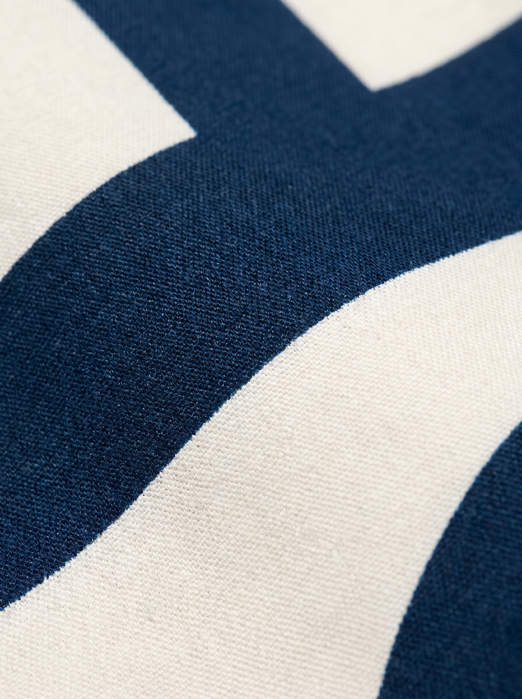 Blue & White|closeup