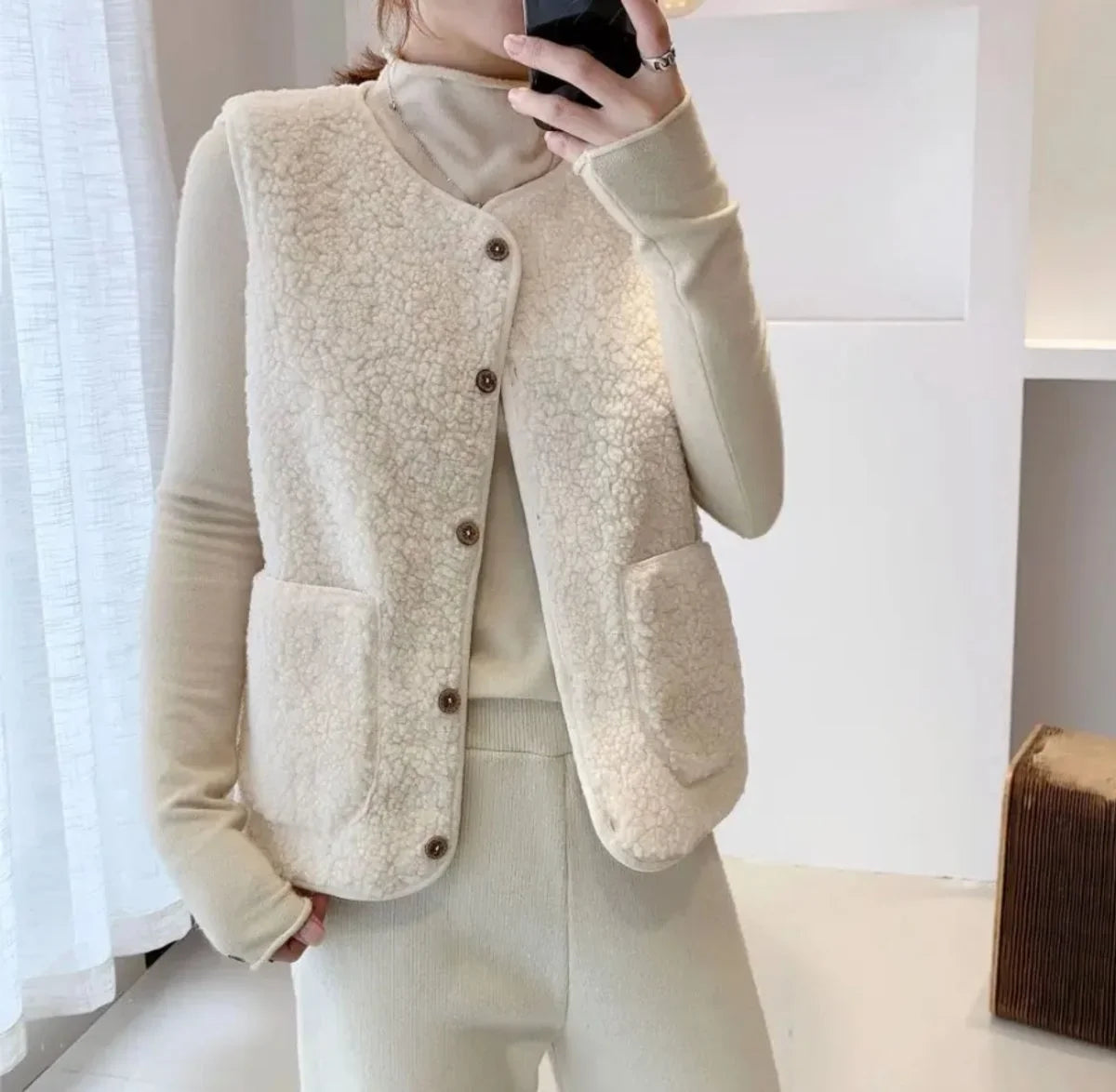 Women's sherpa fleece button-front puffer vest